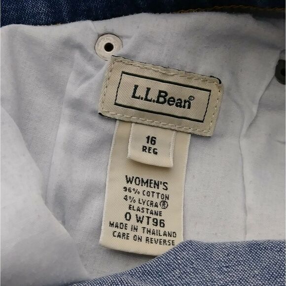 Vintage LL Bean Medium Wash Mom Jeans - Picture 4 of 6
